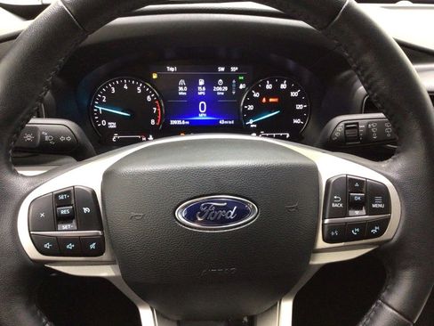 Used 2023 Ford Explorer XLT w/ Equipment Group 202A AWD/4WD image 12