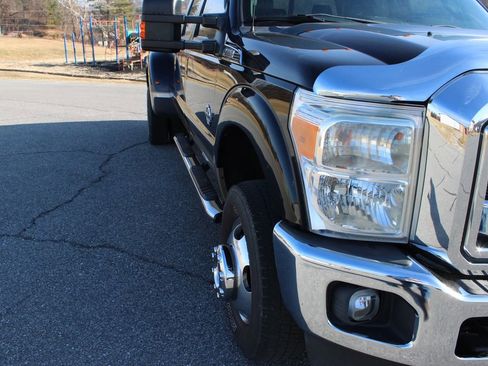 Used 2013 Ford F350 Lariat w/ Lariat Interior Pkg image 41
