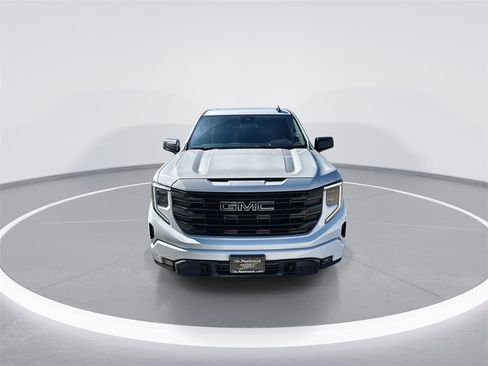 Used 2024 GMC Sierra 1500 Elevation image 3