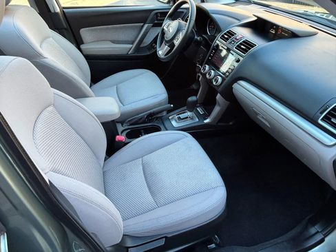 Used 2018 Subaru Forester 2.5i Premium w/ All-Weather Package image 20