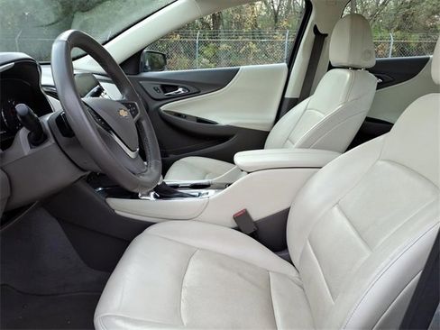 Certified 2024 Chevrolet Malibu LT image 12