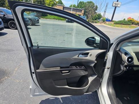 Used 2020 Chevrolet Sonic LT FWD image 26