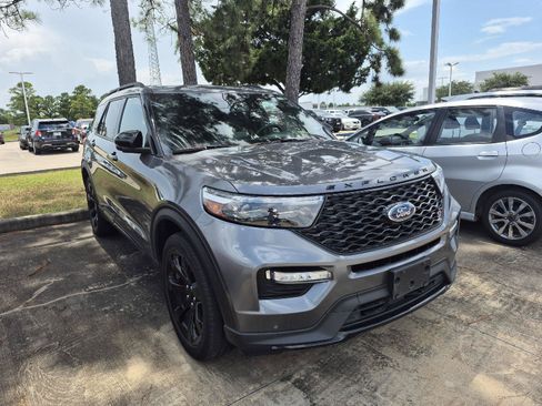 Used 2023 Ford Explorer ST w/ Equipment Group 401A AWD/4WD image 17