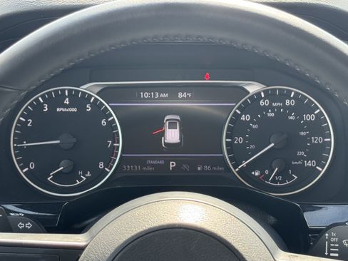 Used 2025 Nissan Pathfinder SV FWD image 17