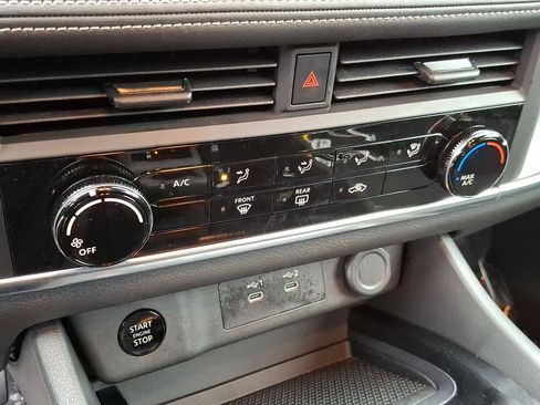 Certified 2025 Nissan Rogue S image 15