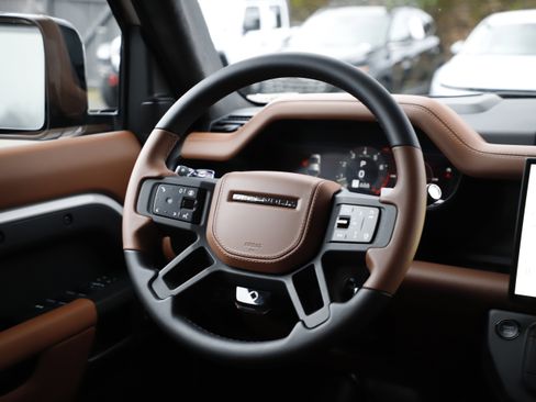 New 2026 Land Rover Defender 110 OCTA AWD/4WD image 22