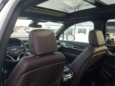 Certified 2024 Cadillac XT6 Premium Luxury w/ LPO, Floor Liner Package image 12