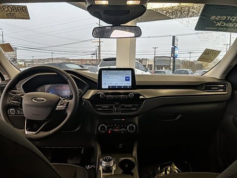 Used 2023 Ford Escape Active image 13