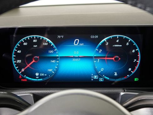 Certified 2022 Mercedes-Benz GLB 250 4MATIC image 19