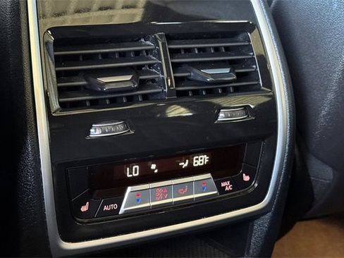 Used 2023 BMW X5 xDrive40i image 14