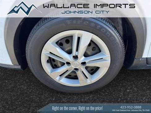 Used 2023 Nissan Kicks S image 9