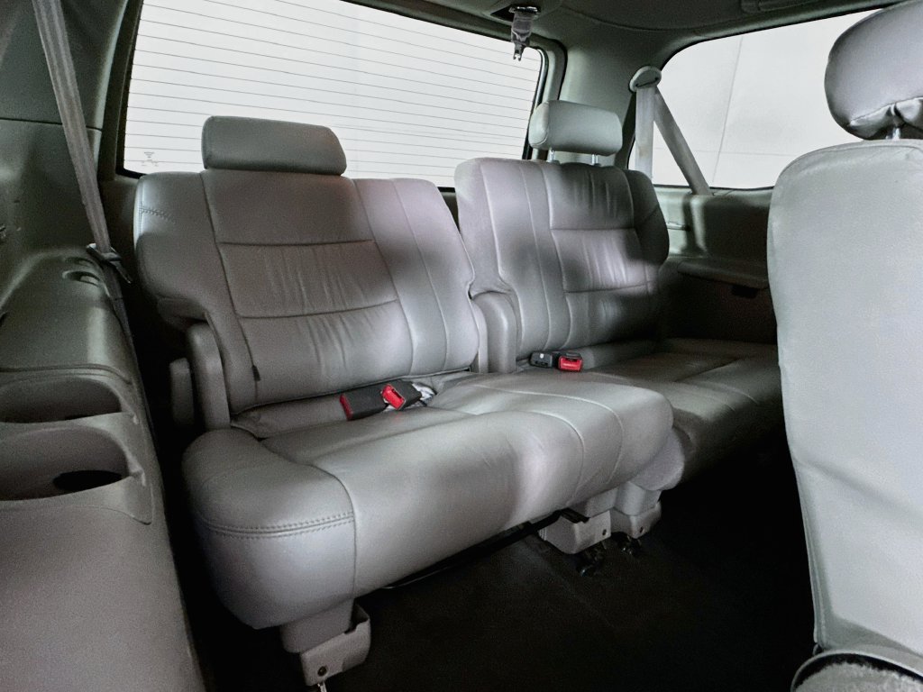 Used 2001 Toyota Sequoia Limited RWD image 32