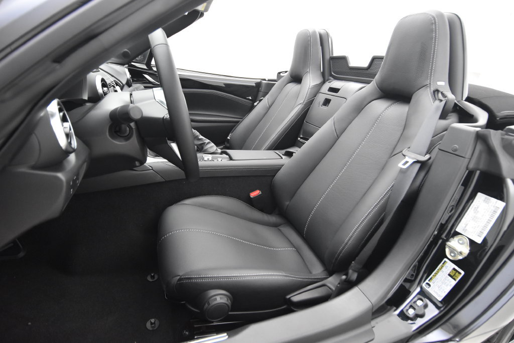 New 2026 MAZDA MX-5 Miata Grand Touring w/ Weather Package RWD image 25