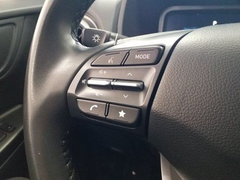 Certified 2023 Hyundai Kona SEL FWD image 4