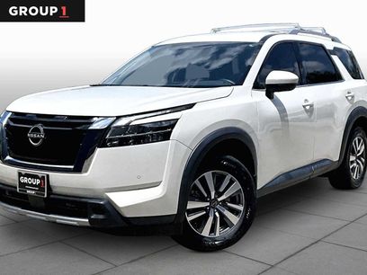Certified 2024 Nissan Pathfinder SL