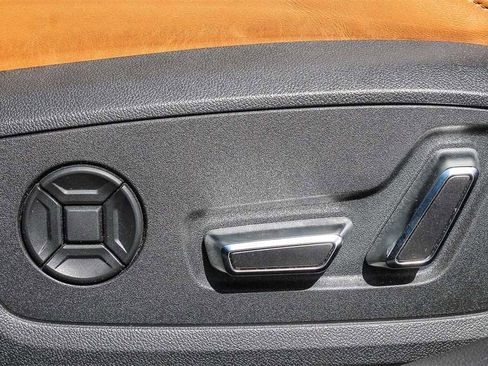 Used 2022 Audi RS 6 w/ Executive Package image 24