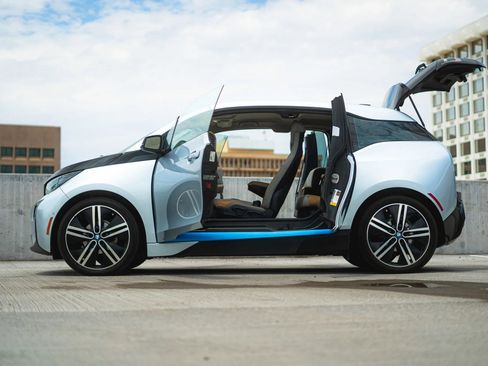 Used 2015 BMW i3 w/ Range Extender image 19