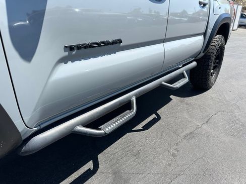 Used 2019 Toyota Tacoma TRD Off-Road w/ Exterior Package AWD/4WD image 6