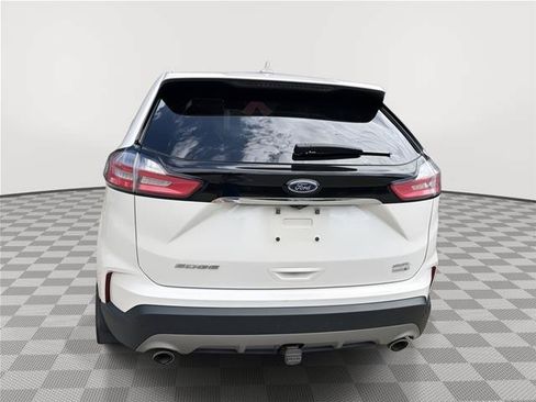 Certified 2019 Ford Edge SEL w/ Equipment Group 201A AWD/4WD image 4