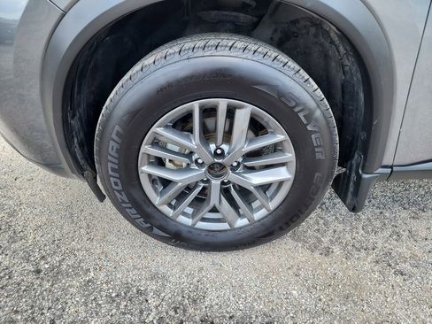 Used 2021 Nissan Rogue S image 10