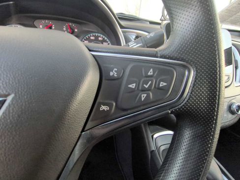 Used 2024 Chevrolet Malibu LT FWD image 24