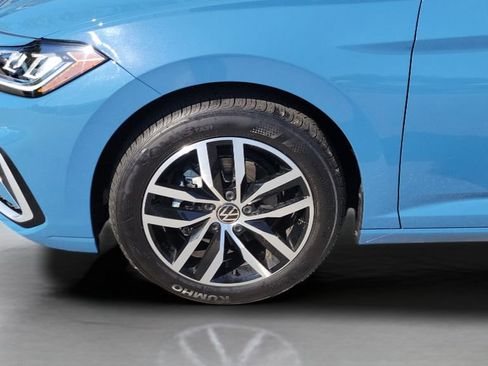 Used 2026 Volkswagen Jetta SE FWD image 25