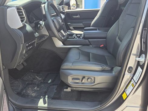 Used 2023 Toyota Tundra SR5 w/ SR5 Premium Package AWD/4WD image 9