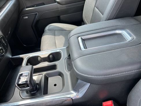Used 2022 Chevrolet Silverado 1500 LTZ w/ LTZ Convenience Package II AWD/4WD image 18
