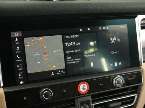 Used 2022 Porsche Macan S image 53