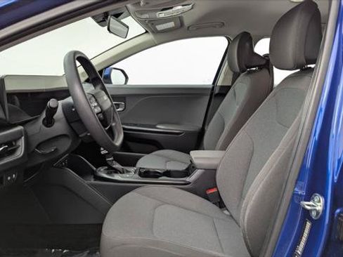 Used 2025 Kia K4 FWD image 14