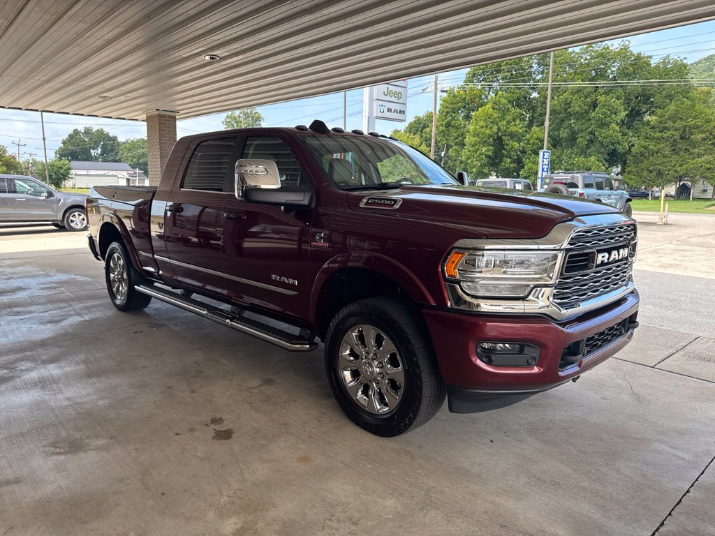 Used 2023 RAM 2500 Limited AWD/4WD image 3