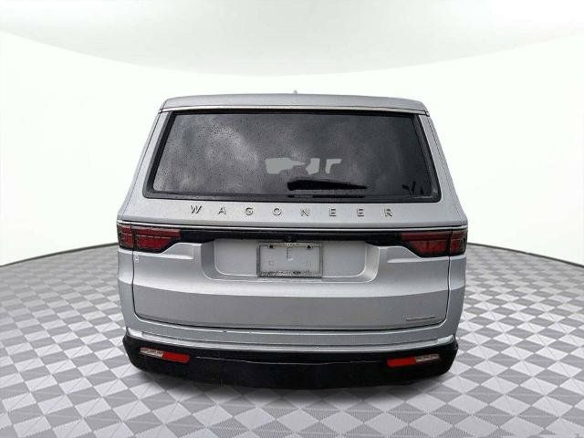 Used 2022 Jeep Wagoneer Series III RWD image 4