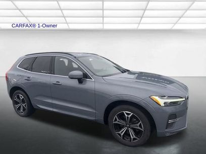 Used 2022 Volvo XC60 B5 Momentum w/ Climate Package