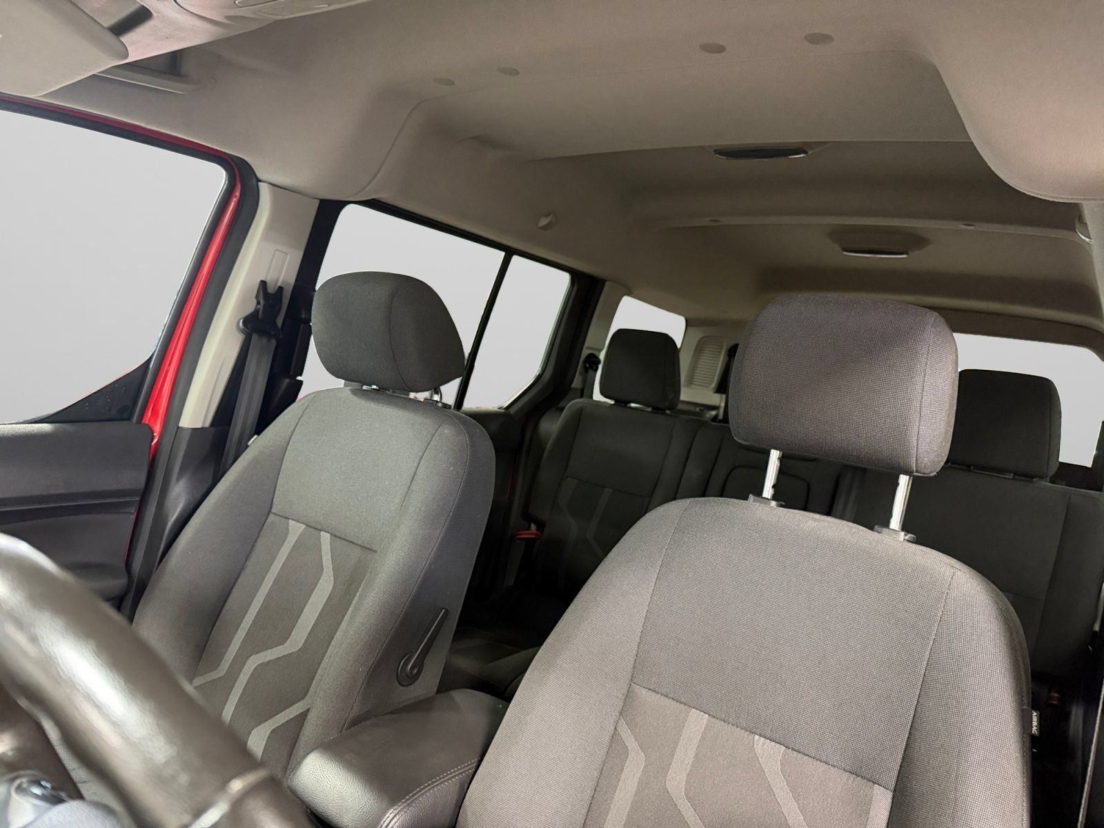 Used 2017 Ford Transit Connect XLT FWD image 35