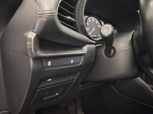 Used 2023 MAZDA MAZDA3 s image 28