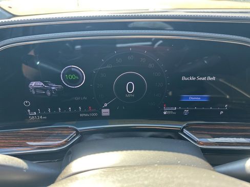 Used 2023 Cadillac Escalade ESV Premium Luxury image 15