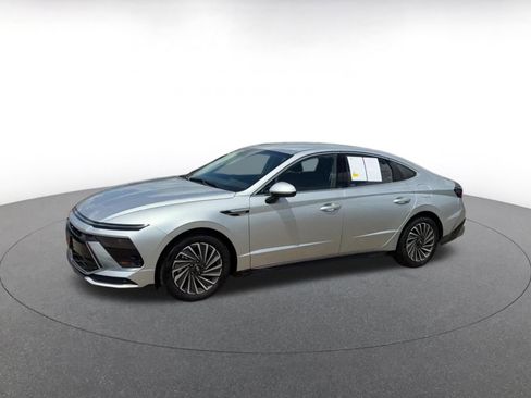 Used 2025 Hyundai Sonata SEL FWD image 6