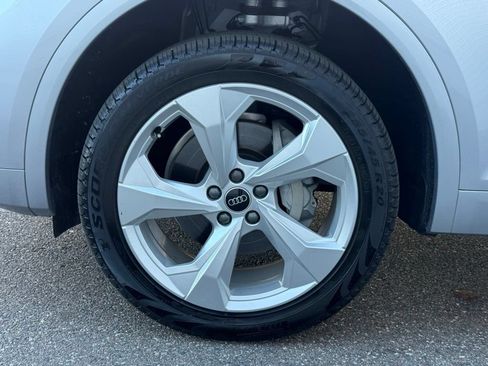 Used 2025 Audi Q5 2.0T Premium Plus w/ Premium Plus Package AWD/4WD image 43