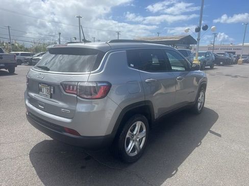 Used 2023 Jeep Compass Latitude AWD/4WD image 24