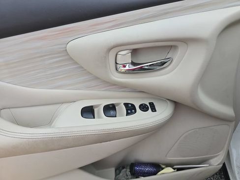 Used 2018 Nissan Murano SV FWD image 10