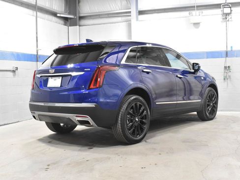 Certified 2025 Cadillac XT5 Premium Luxury w/ LPO, Floor Liner Package FWD image 28