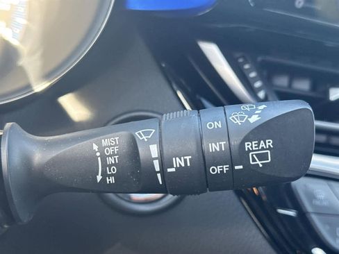 Used 2021 Toyota C-HR XLE image 19