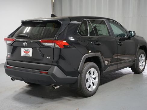 New 2025 Toyota RAV4 LE image 8