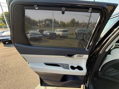 Certified 2023 Hyundai Palisade Calligraphy AWD/4WD image 17