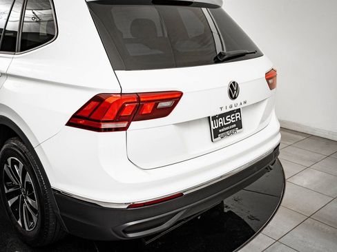 Used 2024 Volkswagen Tiguan S image 17