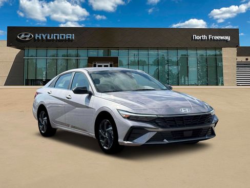 New 2026 Hyundai Elantra SEL Sport Premium FWD image 11