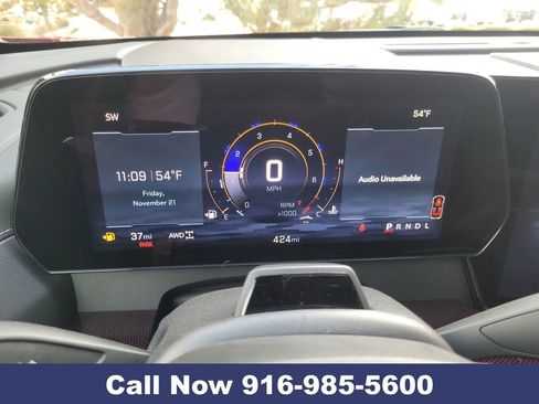 New 2025 Chevrolet Traverse Z71 w/ Enhanced Driving Package AWD/4WD image 16