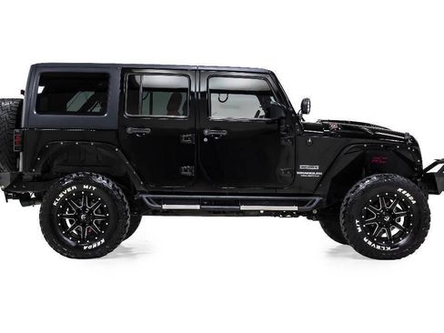 Used 2015 Jeep Wrangler Unlimited Sport w/ Quick Order Package 24S AWD/4WD image 5