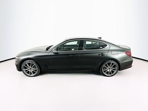 Used 2025 Genesis G70 2.5T image 4