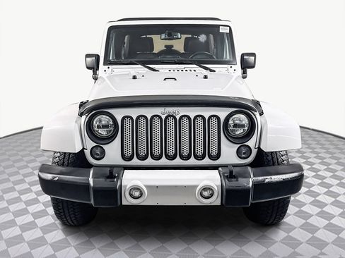 Used 2016 Jeep Wrangler Unlimited Sahara w/ Connectivity Group image 2